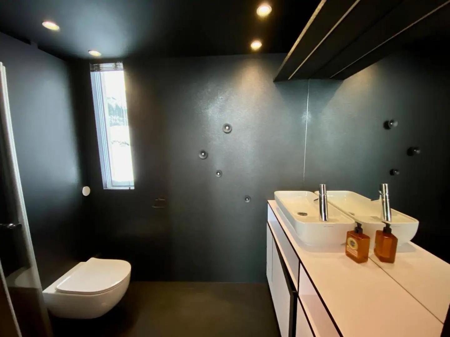 Oceanview Mini-House - Stunning Views Apartment รัมบาร์ก ภายนอก รูปภาพ