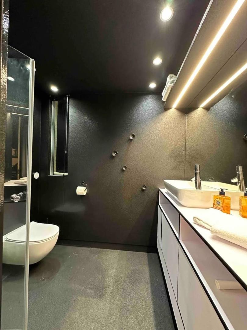 Oceanview Mini-House - Stunning Views Apartment รัมบาร์ก ภายนอก รูปภาพ